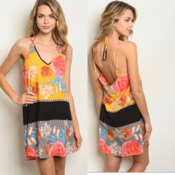 Dresses & Skirts - Vibrant floral sundress